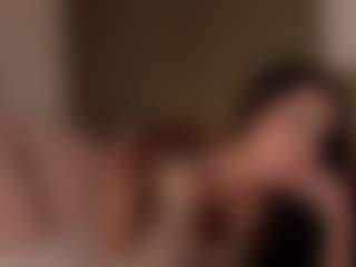 Live cam show with SuzuSummer - Shaved Pussy on Soda Cam