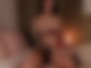 SuzuSummer's Live Sex Cam Show