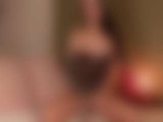 SuzuSummer's Live Sex Cam Show