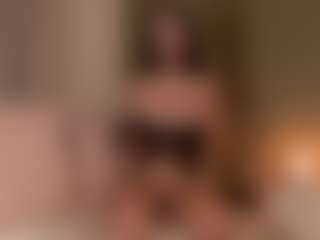 SuzuSummer's Live Sex Cam Show