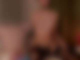 SuzuSummer's Live Sex Cam Show