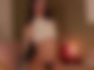 SuzuSummer's Live Sex Cam Show