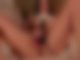 Live cam show with SuzuSummer - Skinny White on Stripli.com | colombia