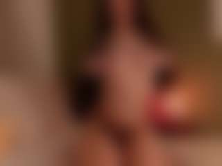 SuzuSummer's Live Sex Cam Show