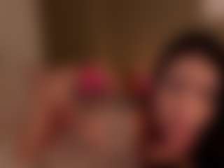 SuzuSummer's Live Sex Cam Show