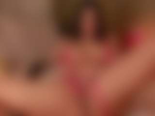 SuzuSummer's Live Sex Cam Show