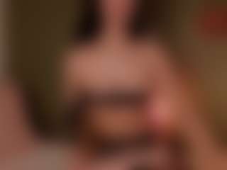 SuzuSummer's Live Sex Cam Show
