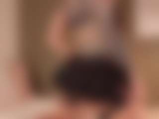 SuzuSummer's Live Sex Cam Show