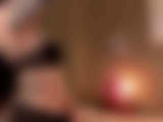 SuzuSummer's Live Sex Cam Show