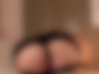 SuzuSummer's Live Sex Cam Show