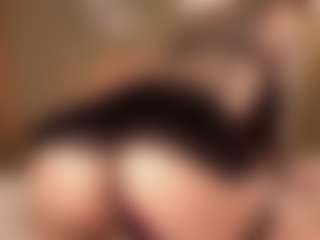 SuzuSummer's Live Sex Cam Show
