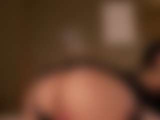 SuzuSummer's Live Sex Cam Show