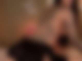 SuzuSummer's Live Sex Cam Show