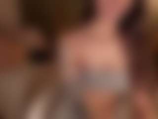 SuzuSummer's Live Sex Cam Show