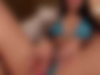 SuzuSummer's Live Sex Cam Show