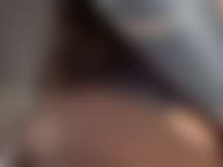 SuzuSummer's Live Sex Cam Show