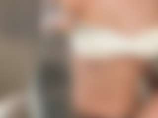 SuzuSummer's Live Sex Cam Show