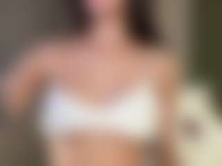 SuzuSummer's Live Sex Cam Show