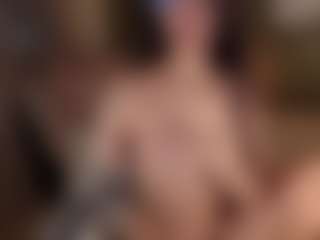 SuzuSummer's Live Sex Cam Show