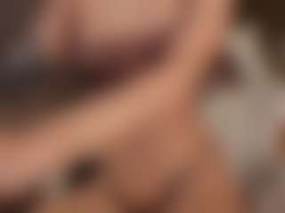 SuzuSummer's Live Sex Cam Show