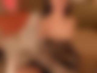 SuzuSummer's Live Sex Cam Show