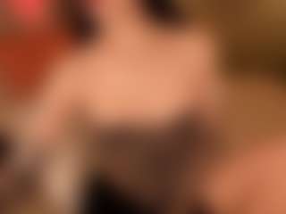 SuzuSummer's Live Sex Cam Show