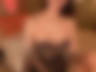 SuzuSummer's Live Sex Cam Show