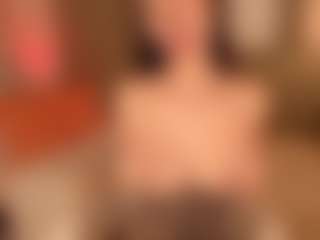 SuzuSummer's Live Sex Cam Show