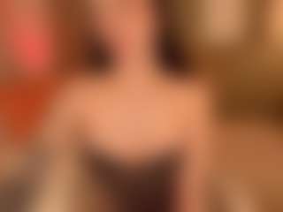 SuzuSummer's Live Sex Cam Show