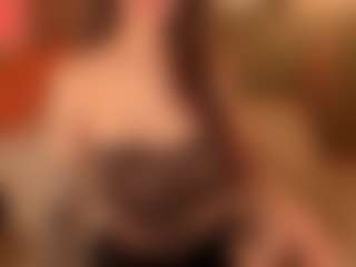 SuzuSummer's Live Sex Cam Show