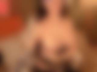 SuzuSummer's Live Sex Cam Show