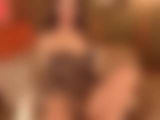 SuzuSummer's Live Sex Cam Show
