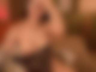 SuzuSummer's Live Sex Cam Show