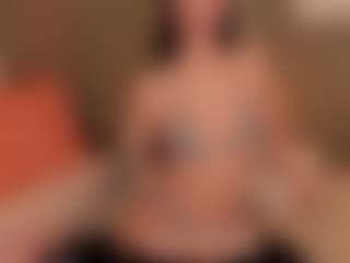 SuzuSummer's Live Sex Cam Show