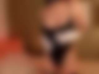 SuzuSummer's Live Sex Cam Show