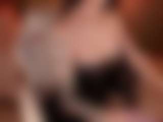 SuzuSummer's Live Sex Cam Show