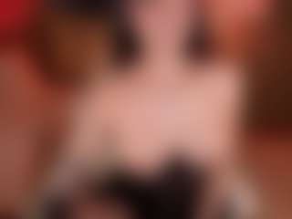 SuzuSummer's Live Sex Cam Show
