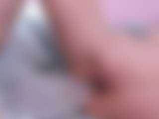 Live cam show with Hiyakasudere - Facial on Gym Cam Girls
