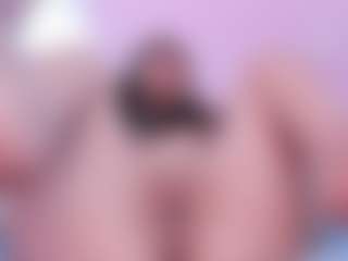 Live cam show with Hiyakasudere - Double Penetration on livesuperchat.net