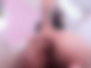 Live cam show with Hiyakasudere - Facial on Camsoda