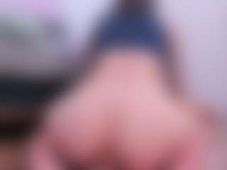 Spettacolo in cam dal vivo con Hiyakasudere - Double Penetration su Camsoda