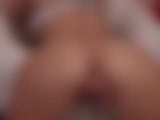 Live cam show with KarlaBart - Curvy on TeamSkeetLive