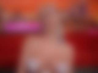Live cam show with KarlaBart - Deepthroat on Camsoda