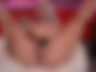 Live cam show with KarlaBart - Twerk on crypto-cams