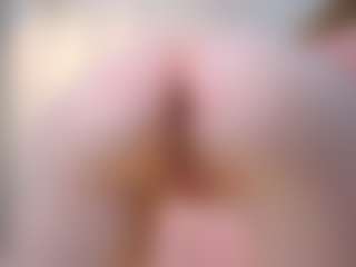 Live cam show with kellybbface - Cute on Dare Cams