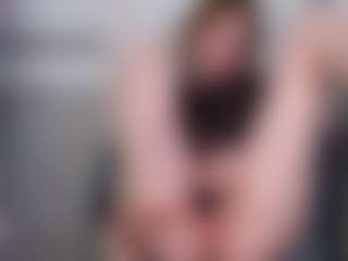 Live cam show with kellybbface - Natural on CamwithHer
