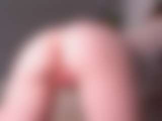 Live cam show with kellybbface - Normal on CamClone