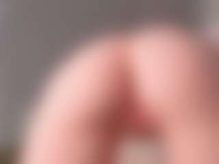 kellybbface's Live Sex Cam Show