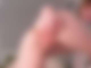 Live cam show with kellybbface - Solo on Streamer API