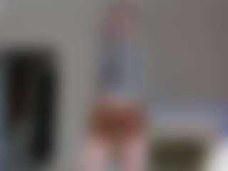 Live cam show with kellybbface - Skinny on Camsoda